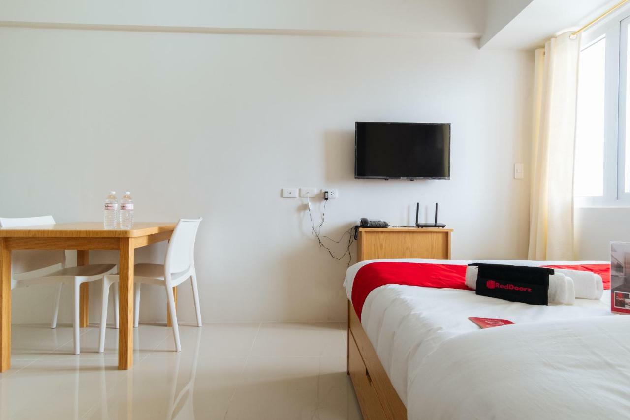 เรดดอร์ซ พลัส แอท ซิลค์ เรสซิเดนซ์ ซานตาเมซา Hotel มะนิลา ภายนอก รูปภาพ